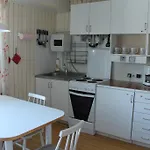 Lepa * Valga